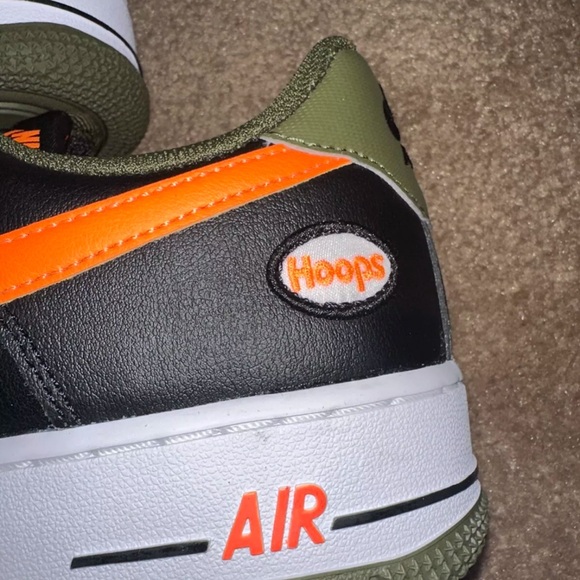 Nike Air Force 1 '07 LV8, "Hoops-Black Total Orange", Size 8 - Picture 4 of 8